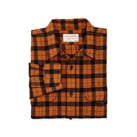 Mens Alaskan Guide Shirt in Pecan and Black Plaid – Durable Outdoor Flannel with Extra Comfort