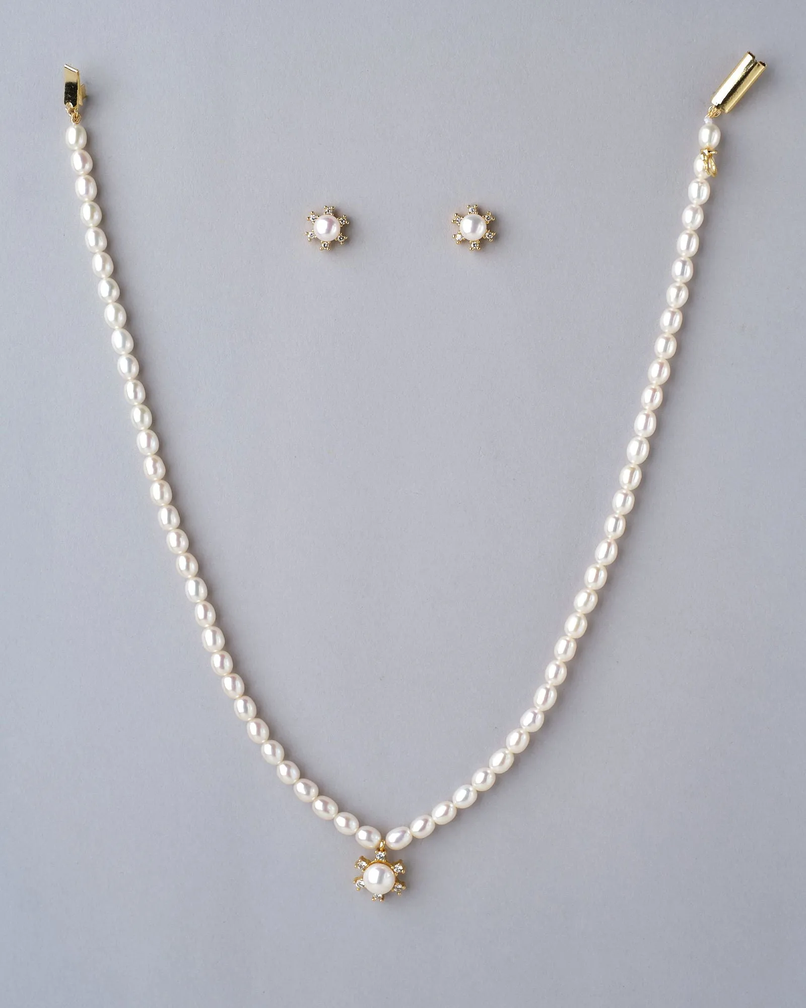 Anshumali-The Sunny Sky Pearl Necklace Set