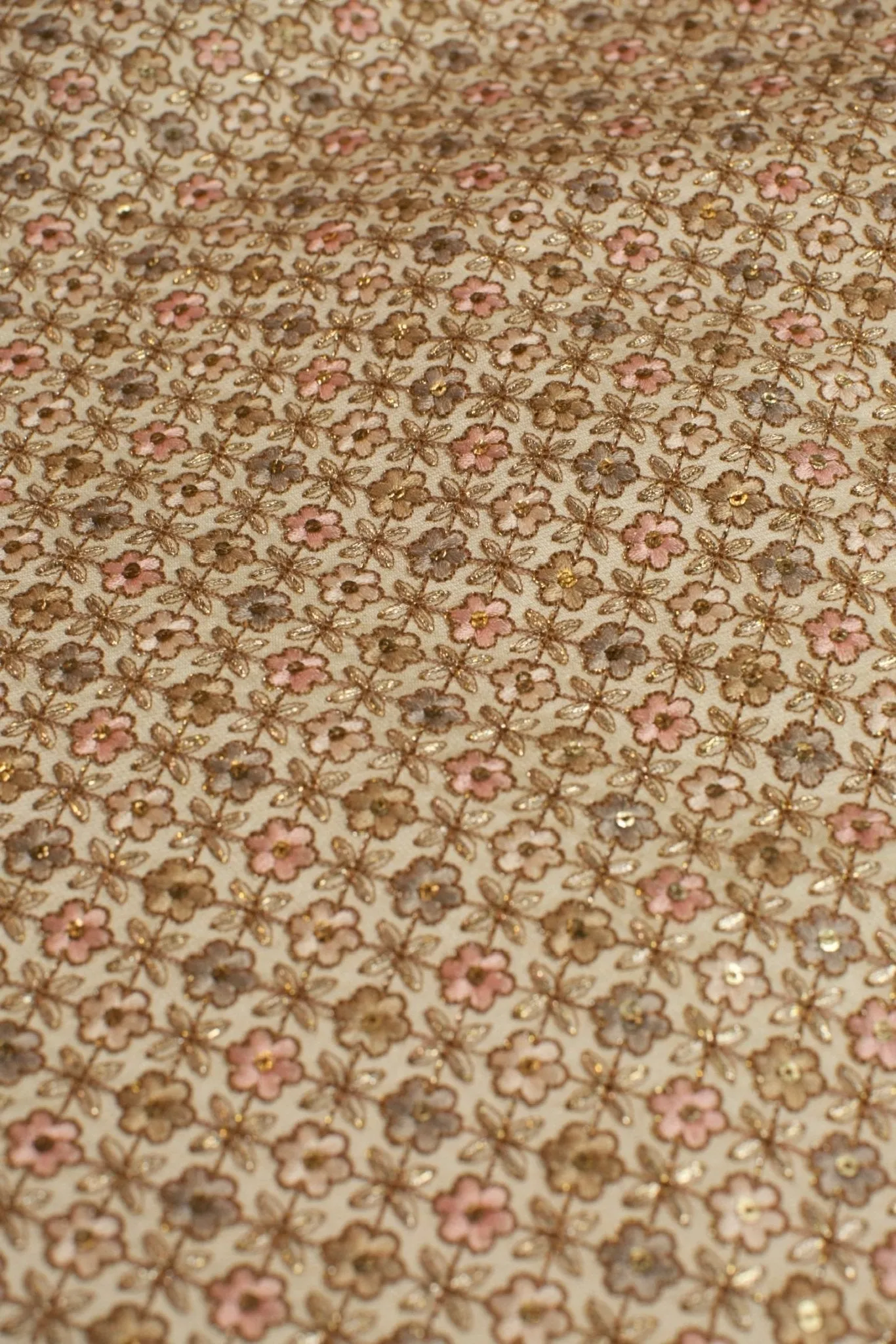 EMBROIDERED SILK B32-19
