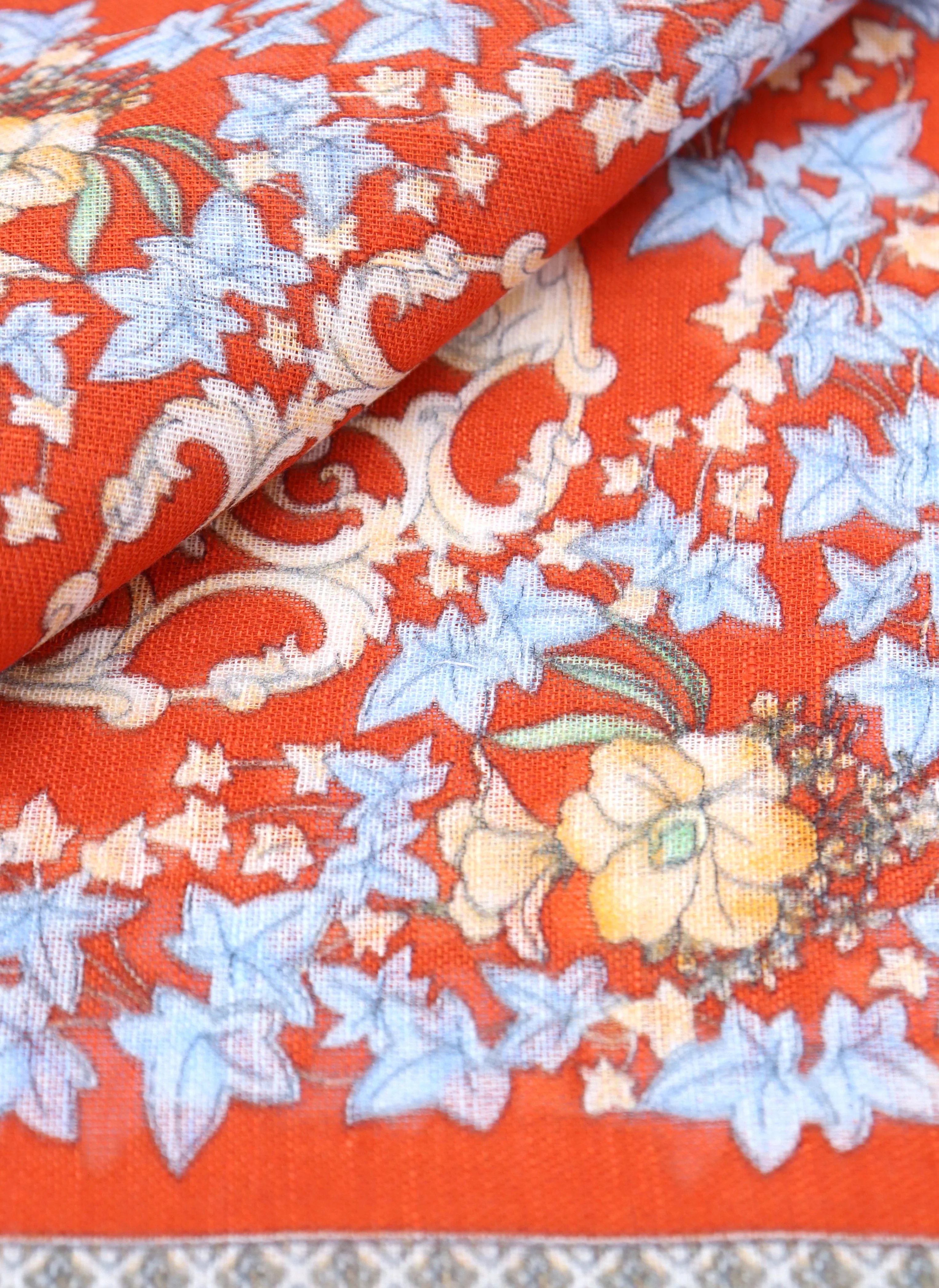 Men's Motif Silk Pocket Square in Orange